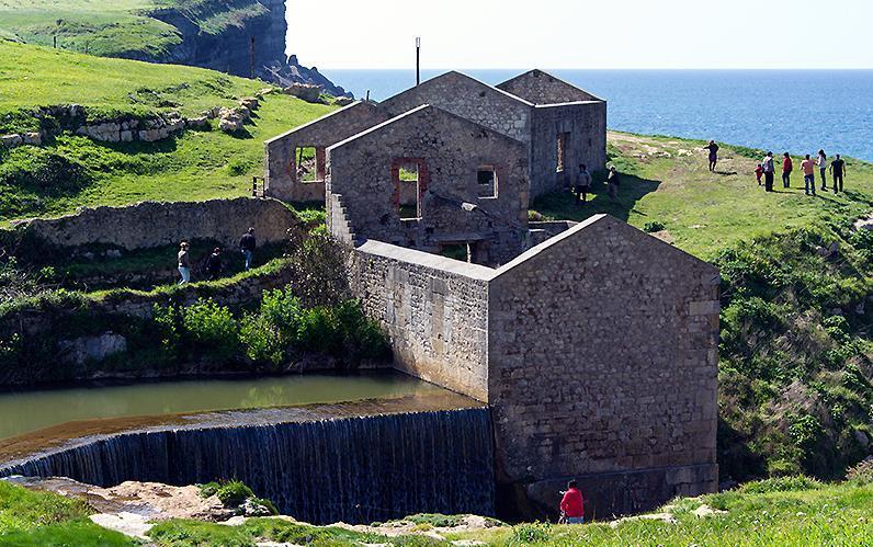 Cóbreces Pension Bella Vista מראה חיצוני תמונה