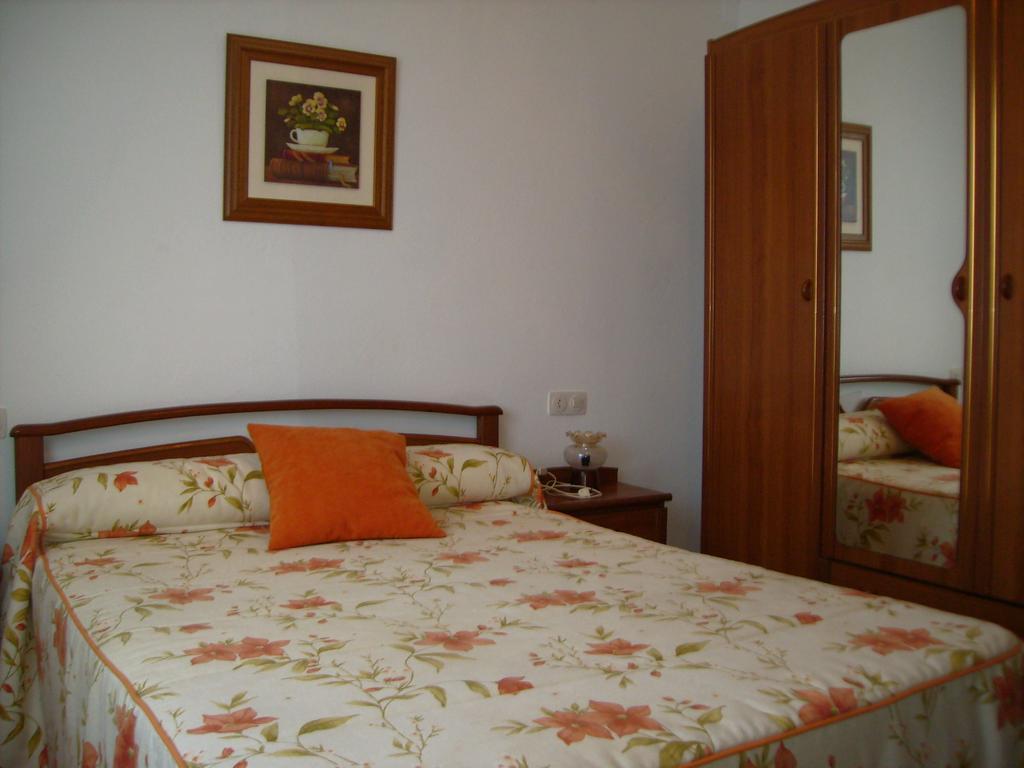Cóbreces Pension Bella Vista מראה חיצוני תמונה